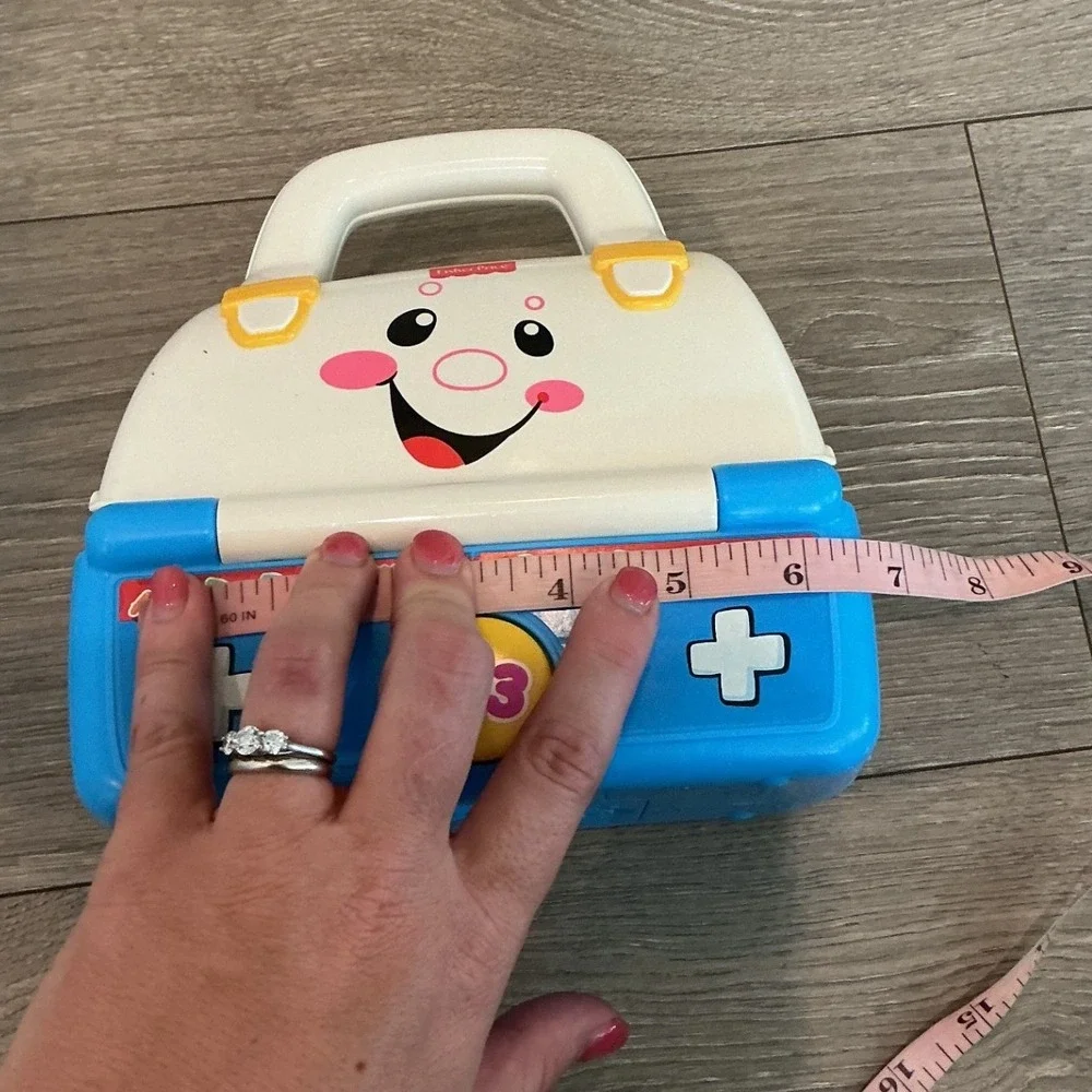 Fisher Price Plastic Laugh & Learn Sing-a-Song Med Kit Medical Play Doctor Toy